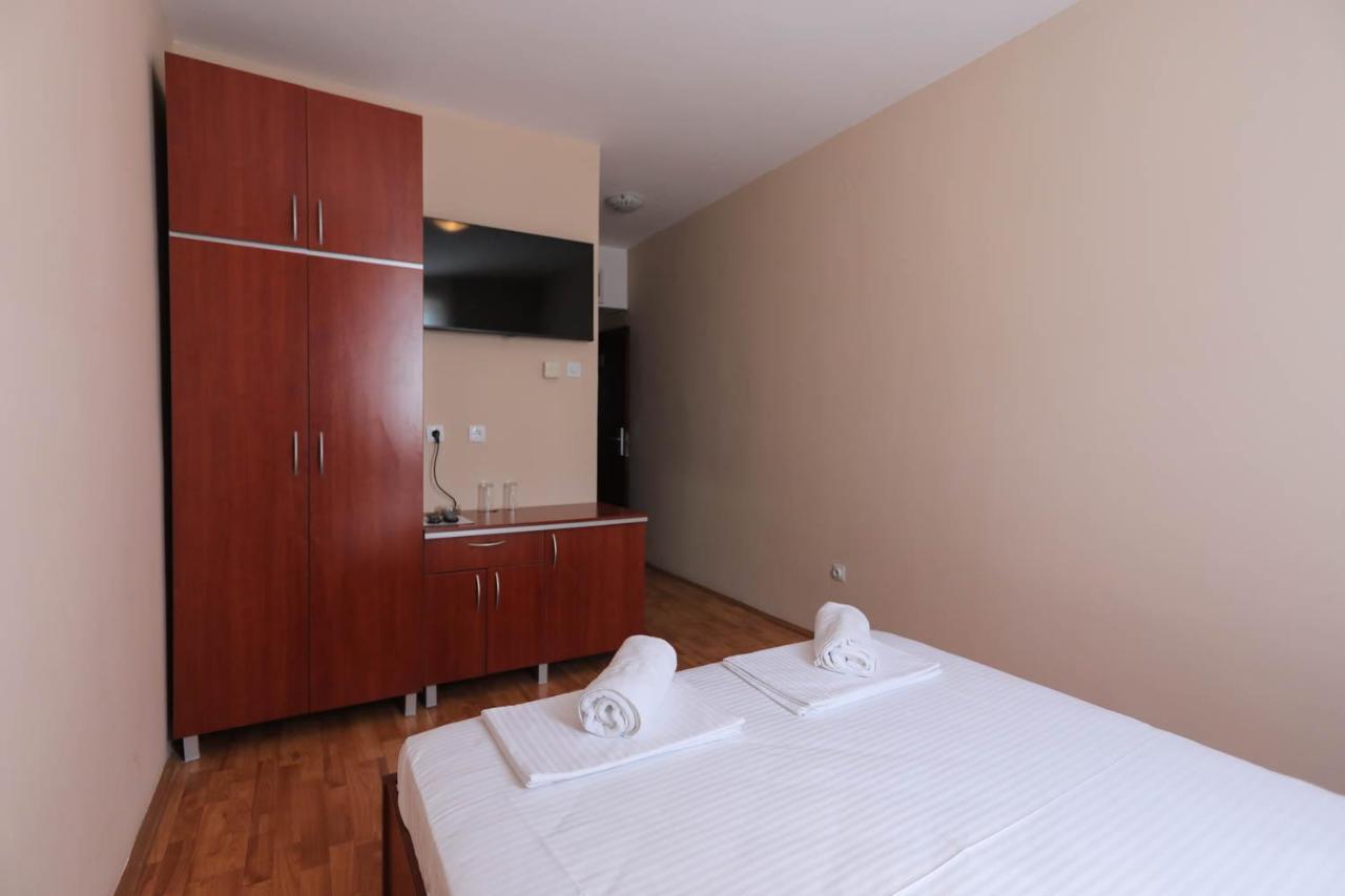 Bed and Breakfast Restoran Bsk Belgrad Exterior foto